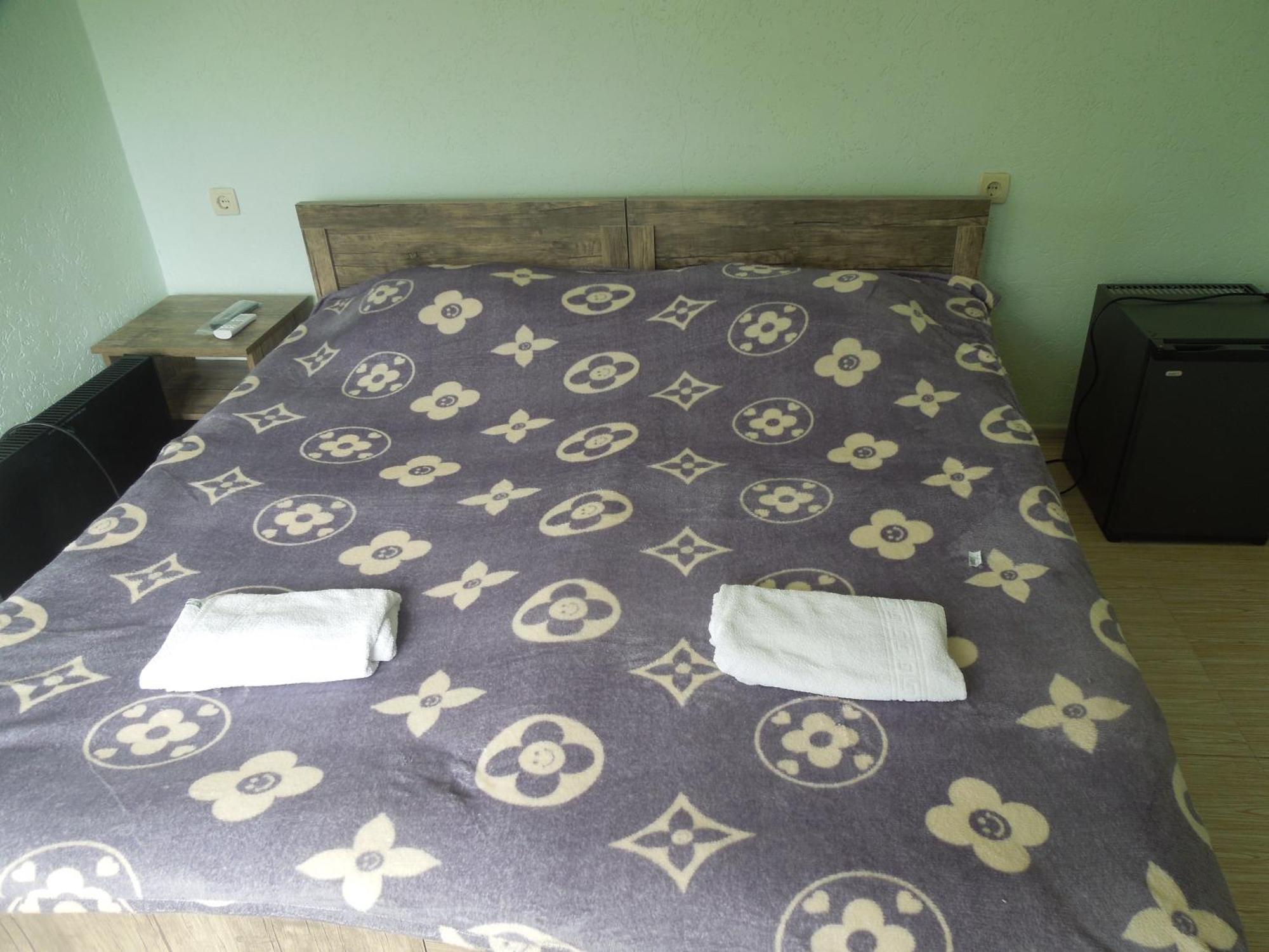 Zaza Hotel Koboeleti Buitenkant foto
